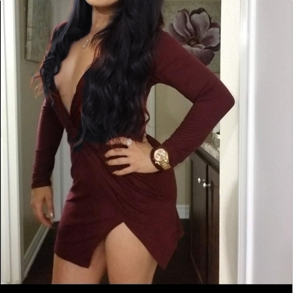 Fashion Nova Long Sleeve Mini Dress Maroon M